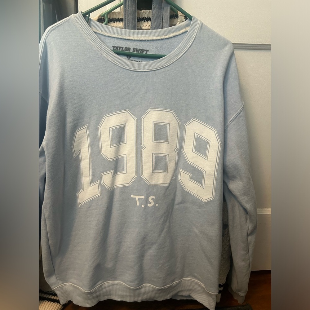 Taylor Swift 1989 Sweater